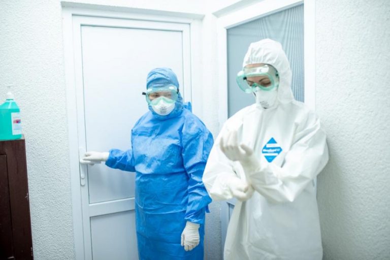 ВОЗ: чтобы защитить пациентов, необходимо обеспечить безопасность медработников
