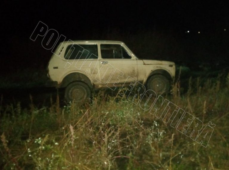(ВИДЕО) Пограничники остановили авто, набитое контрабандными сигаретами