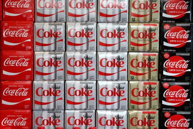 Coca-Cola прекратит выпуск половины брендов