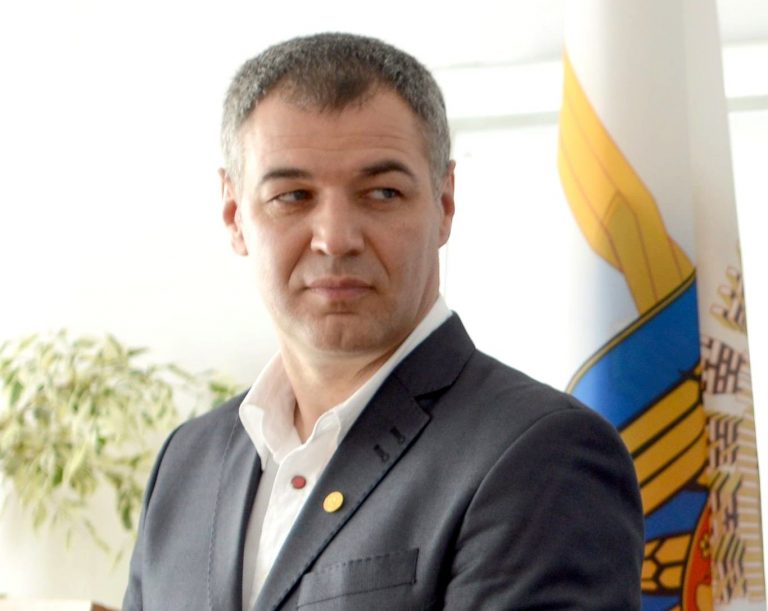 Октавиан Цыку не зарегистрирован кандидатом в президенты. Он винит в этом «режим Додона»