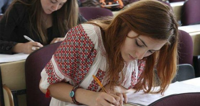 «Мы потеряем специалистов». Рассмотрение проекта эквивалентности дипломов Молдовы и Румынии снова отложено Комиссией по внешней политике
