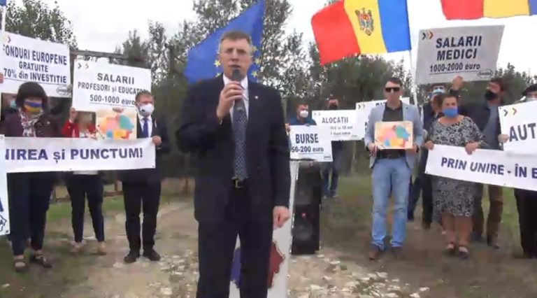(ВИДЕО) Дорин Киртоакэ начал предвыборную кампанию с протеста