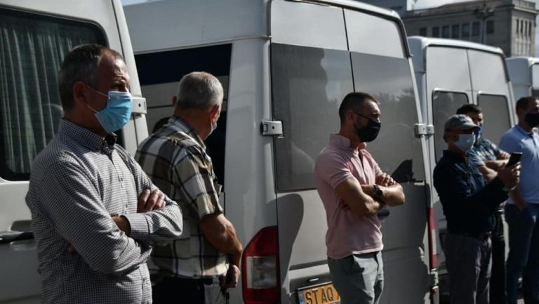 Перевозчики сегодня выйдут на акцию протеста в центре Кишинева. Они не согласны с тарифной политикой