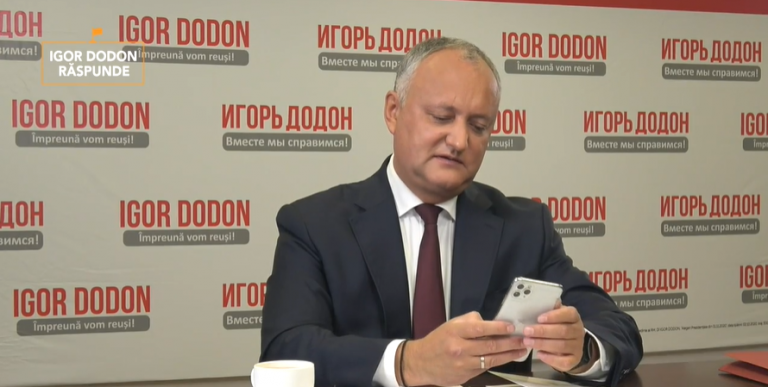 «Все будет хорошо». Додон считает, что на храмовом празднике в Кишиневе были соблюдены все правила