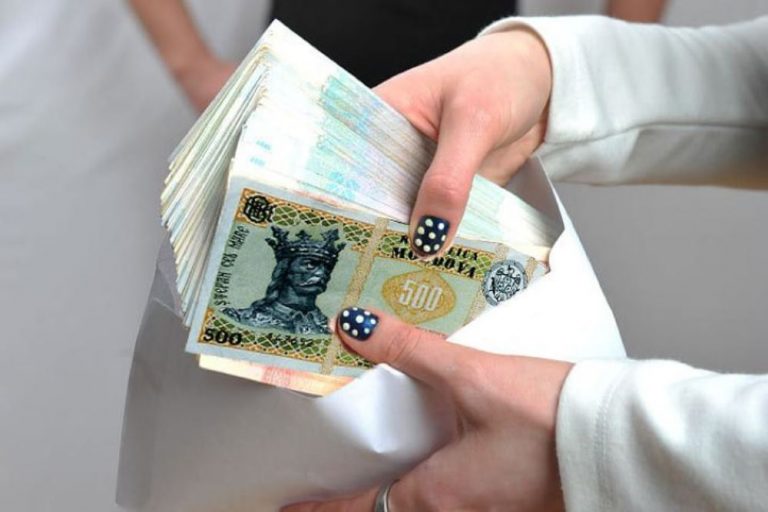 Несмотря на пандемию в госбюджет за 4 месяца поступило на 2,1 млрд. леев больше, чем за аналогичный период прошлого года