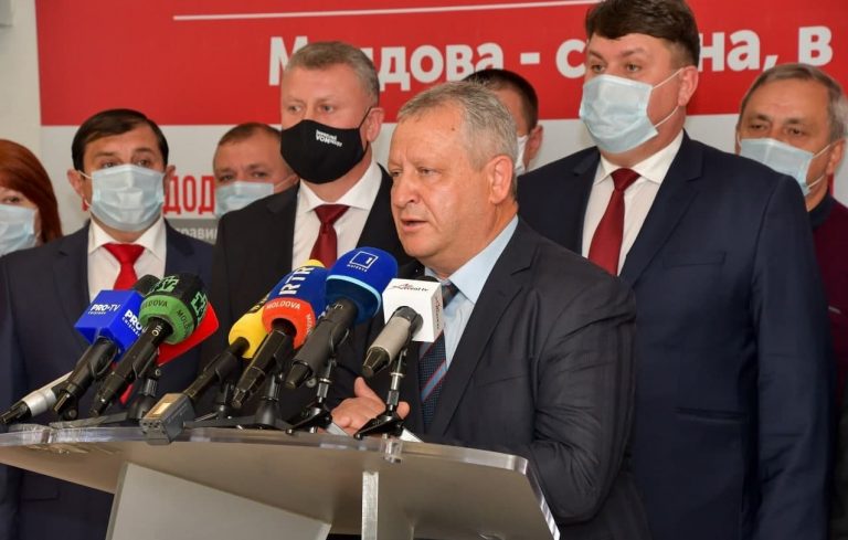 Жители Комрата, пострадавшие от затопления, 1,5 месяца не могут получить помощь. Глава райадминистрации: Люди поддержаны лидерами государства