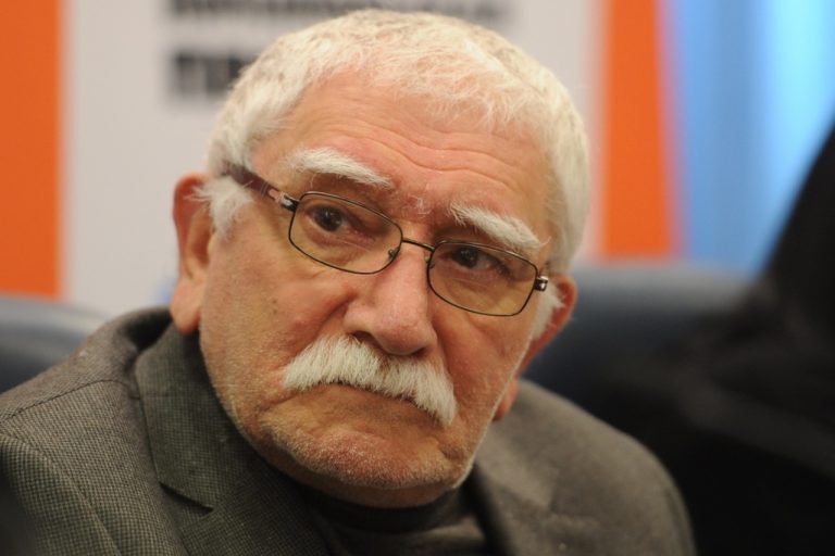 Умер актер и режиссер Армен Джигарханян