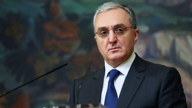 Глава МИД Армении Зограб Мнацаканян подал в отставку