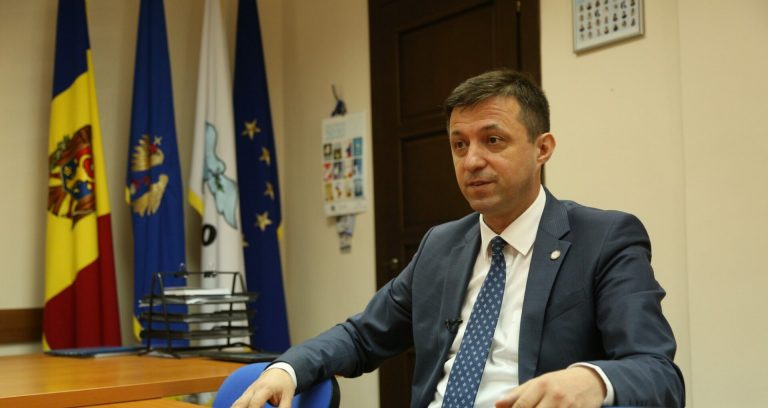 Чимил заявил, что ему угрожал один из членов ЦИКа: «Я подал жалобу в полицию»