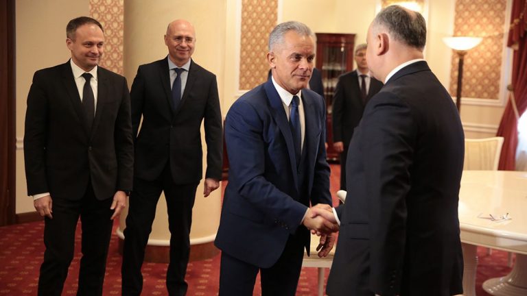 Канду: Додон стал президентом при помощи Плахотнюка