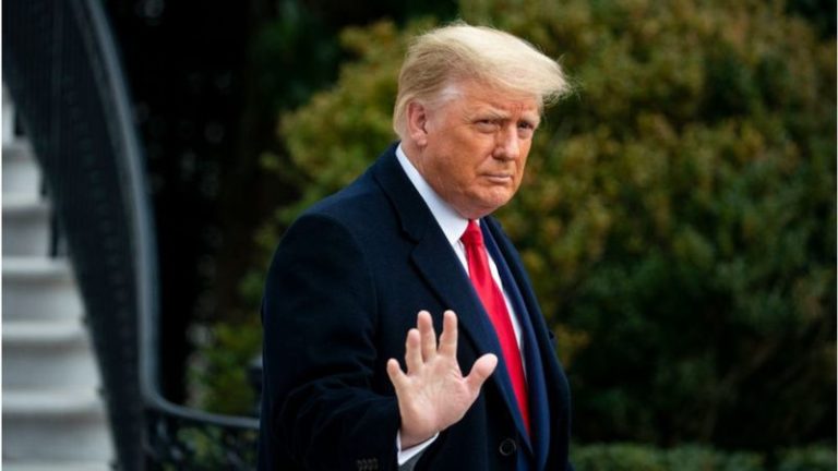 «Подарок России и Китаю»: Трамп наложил вето на закон о военных расходах США