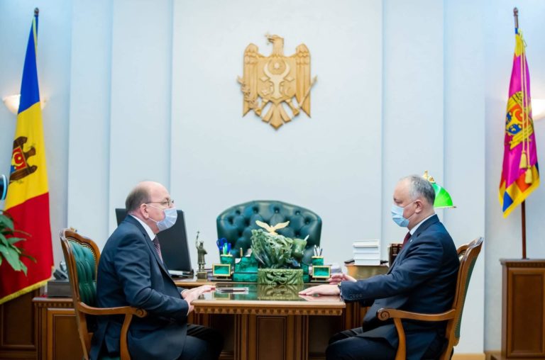 Под конец мандата Игорь Додон встретился в послом России. Что обсудили стороны?