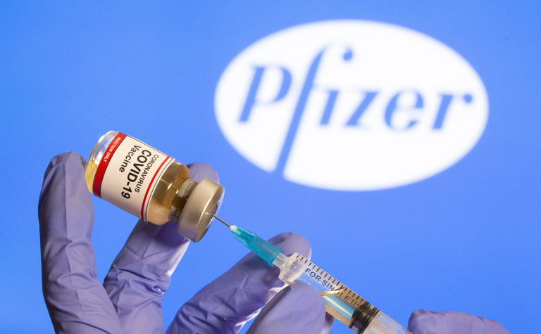 В США одобрили использование вакцины Pfizer от коронавируса. Скоро начнется массовая вакцинация