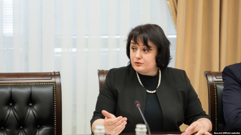 Ситуация с коронавирусом в Молдове ухудшается. Глава здравоохранения делает прогнозы в контексте приближающихся зимних праздников