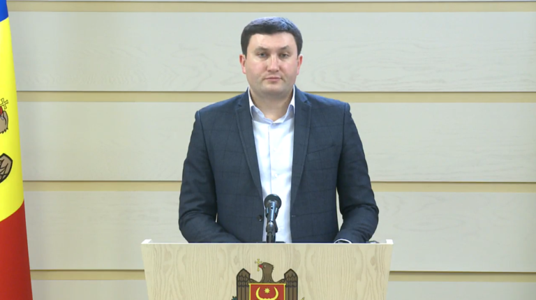 ПСРМ предлагает снизить пенсионный возраст. Депутат PAS: «Додон мог отменить указ еще в 2016 году»