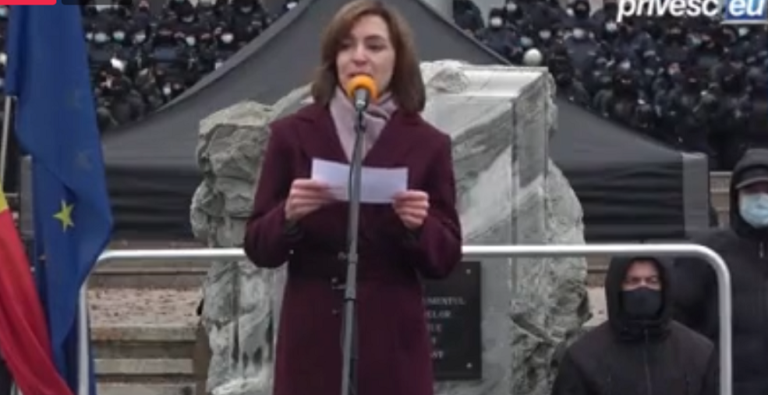На протест прибыла новоизбранный президент РМ: «Майя Санду и народ»