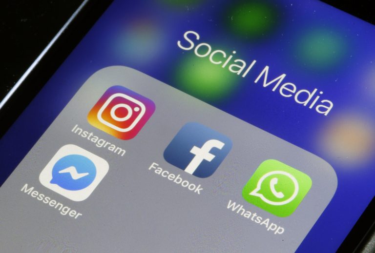 В работе Facebook Messenger и Instagram произошел сбой