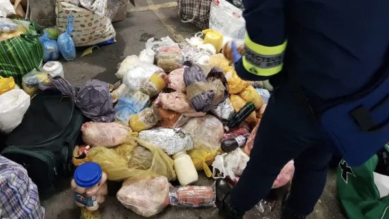 Сотни посылок из Молдовы конфискованы во Франции: уничтожено 1,2 тонны продуктов