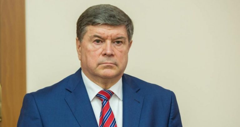 В деле о контрабанде анаболиков в микроавтобусе молдавского посольства задержали ещё одного человека