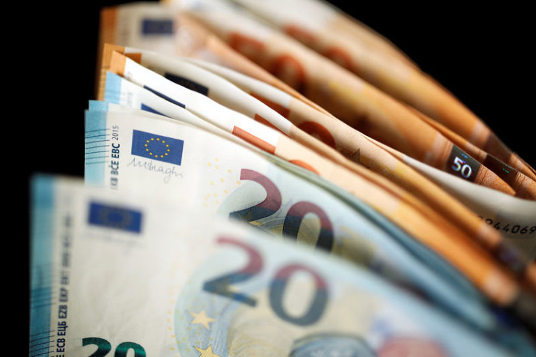 Эксперт: Годовая инфляция в евро выросла до абсолютного рекорда — 44%