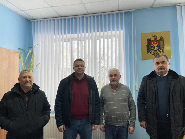 (DOC) Двое примаров-демократов из Сорок вернулись в ДПМ. Они заявили, что группа лиц, аффилированных ПСРМ, их запугала