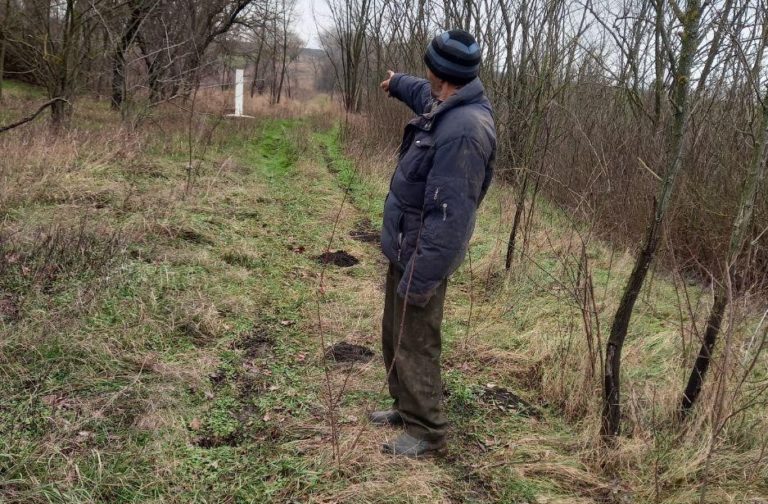 «Скрывался в растительности». Житель Чок-Майдана был задержан за попытку пересечь границу с Украиной