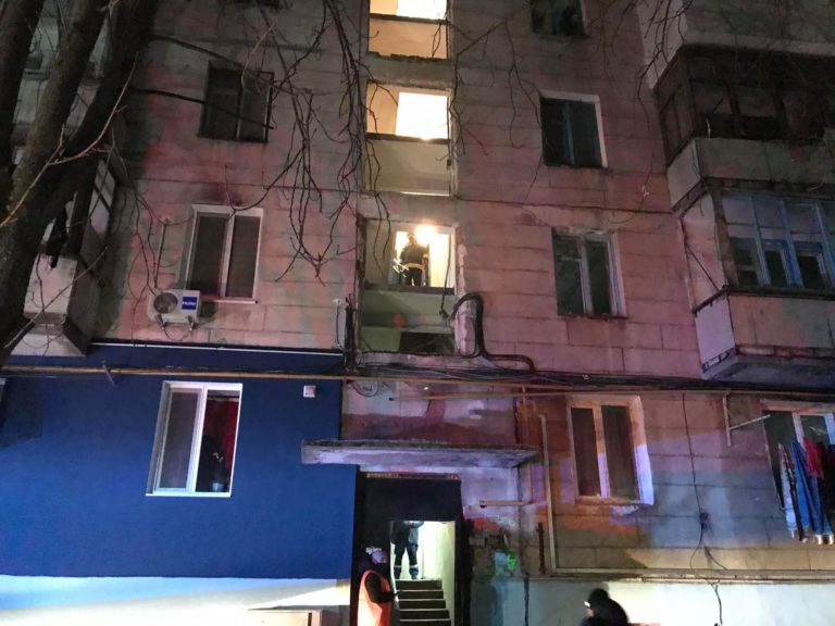 Специалисты озвучили первую версию возникновения взрыва в жилом доме на Ботанике