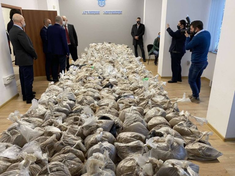 В Варненском порту Болгарии задержано 400 кг героина на 16 млн евро