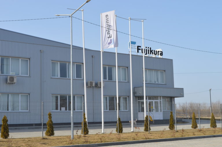 История успеха закончилась? После массовых увольнений на Fujikura в Комрате осталось работать около 400 человек