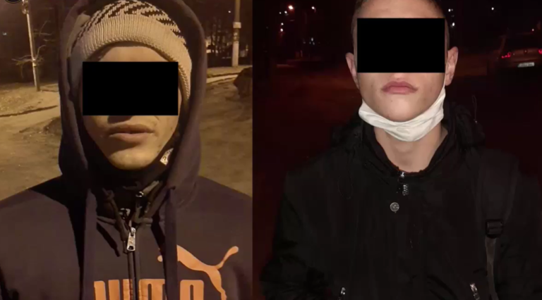 (ВИДЕО) Двоих несовершеннолетних втянули в наркосхему в Кишиневе. Полиция их «раскрыла» когда при них были наркотики