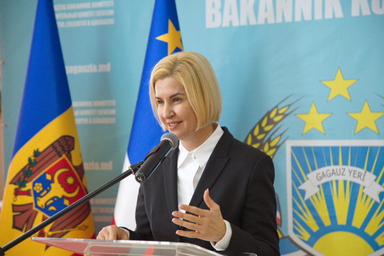 Ирина Влах поздравляет с 8 марта: «Женщина дает человечеству новые жизни. Это основная миссия Женщины»