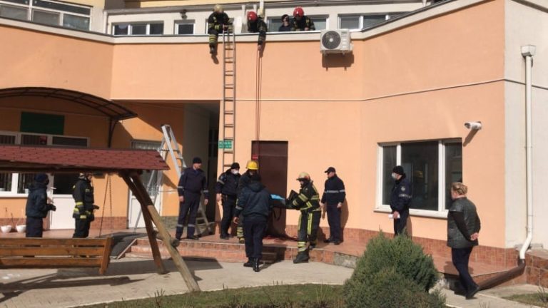 Трагедия в Кишиневе: Ребенок упал с 9 этажа