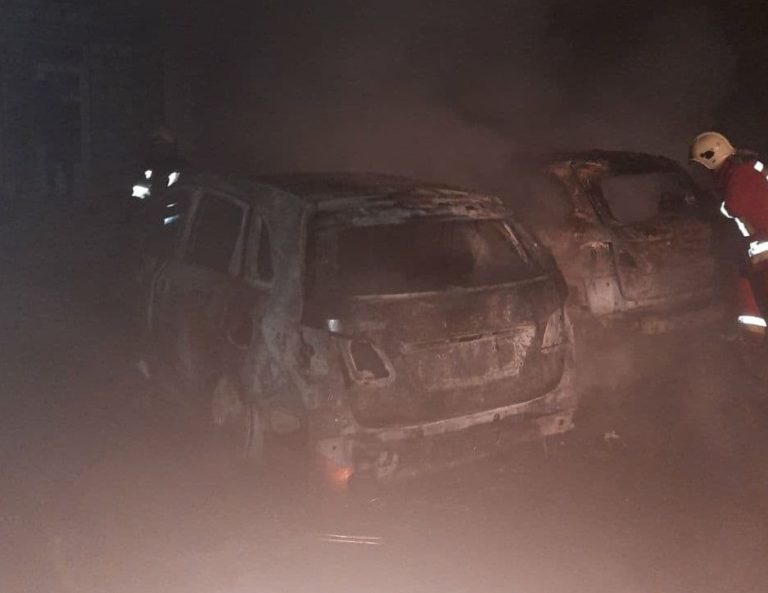 Житель Оргеевского района потерял два автомобиля в огне