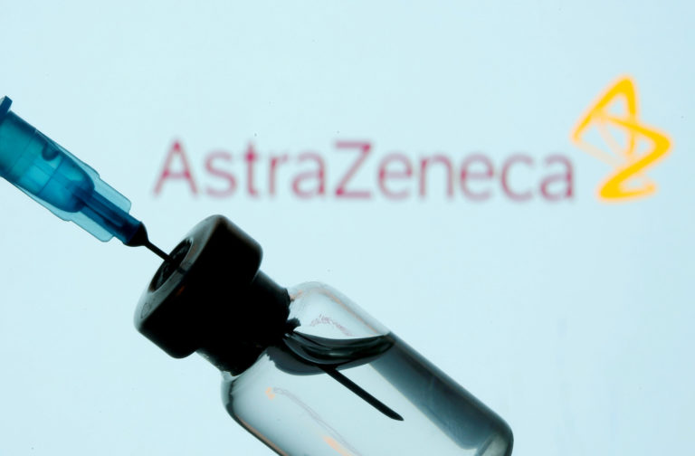 Отказ гагаузских врачей вакцинироваться Oxford/AstraZeneca привел к скандалу. Что известно об этом на данный момент