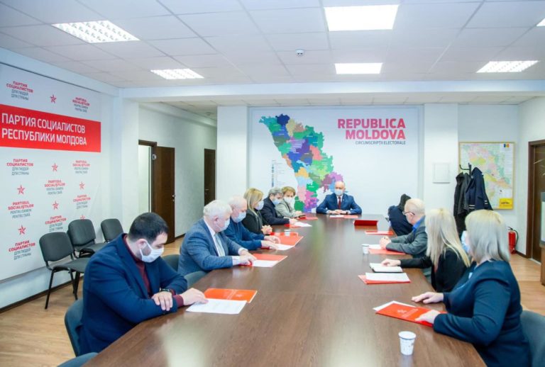 Сиркели: Социалисты продолжают контролировать правительство и ряд важных госинститутов, но пытаются свалить ответственность на Президента
