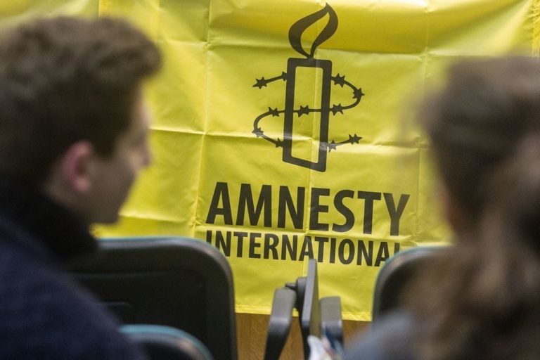 Amnesty International: власти Беларуси прицельно преследуют женские организации