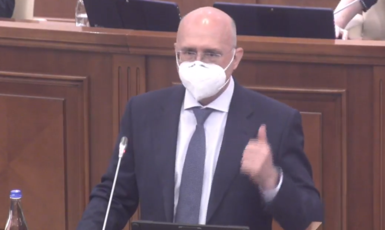 «Уважаемые граждане, спасайтесь сами»: Филип о том, что правительство не представило план по управлению ЧС