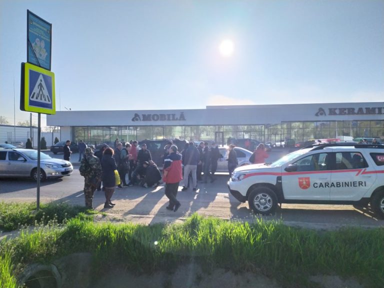 /ОБНОВЛЕНО/ (Фото) ДТП в Комрате: сбит пешеход. На место происшествия прибыла скорая помощь