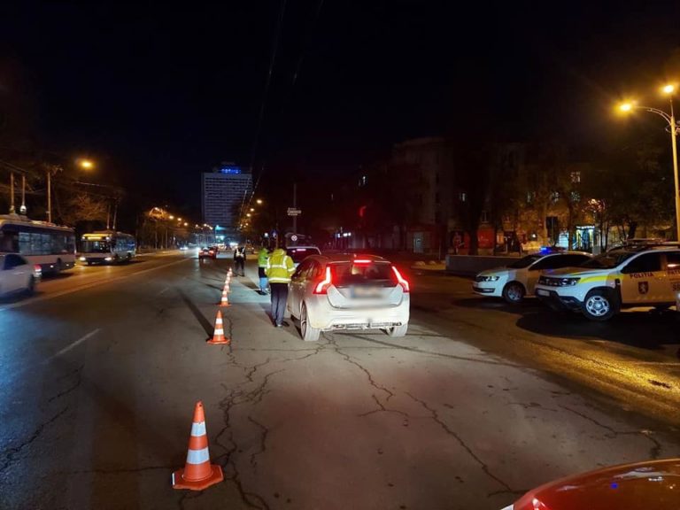 (Фото) Более 2000 водителей за выходные дни нарушили ПДД