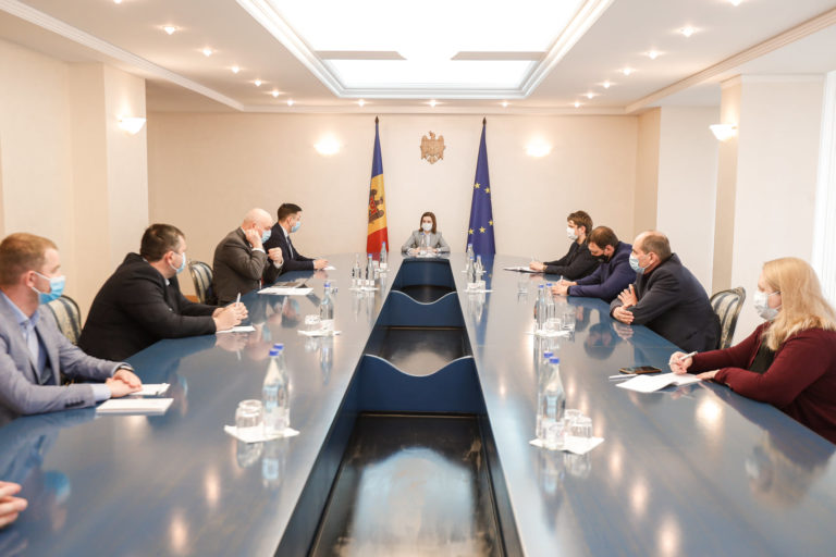 Майя Санду обсудила с членами ЦИК подготовку к внеочередным парламентским выборам