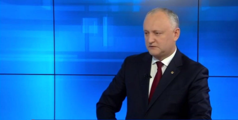 Додон считает, что Майя Санду изолируется, не проводя «масштабных» встреч с людьми и не встречаясь с руководством Гагаузии