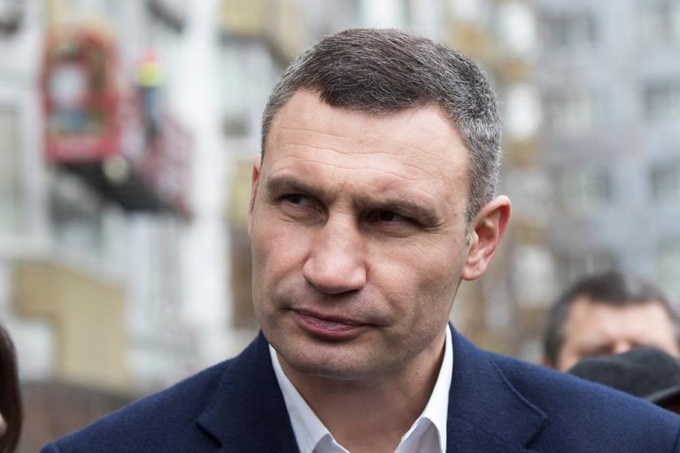 Кличко получил звание Почётного члена Европейского комитета регионов