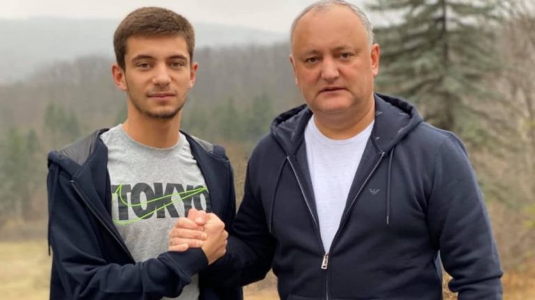 Старший сын Игоря Додона продолжит учебу в Китае