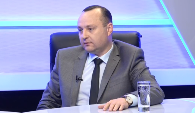 «Уверен, что эта ситуация спровоцирована третьей стороной»: Бэтрынча прокомментировал сосредоточение военной техники на границе Украины