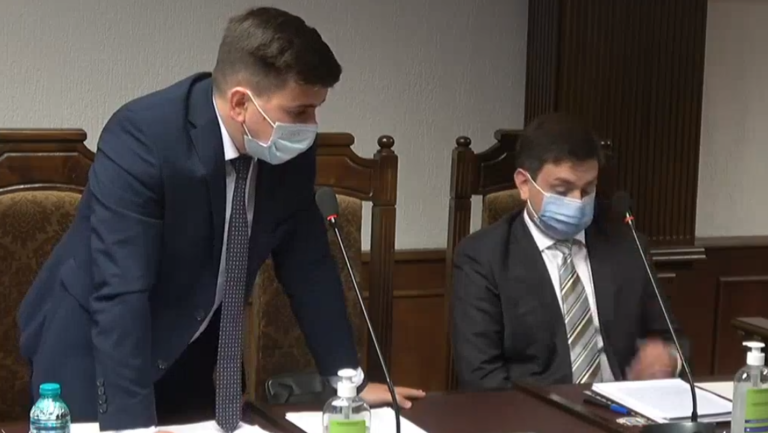 Заседание КС: Представители парламента потребовали отвода судьи Рошка. Он был членом PAS