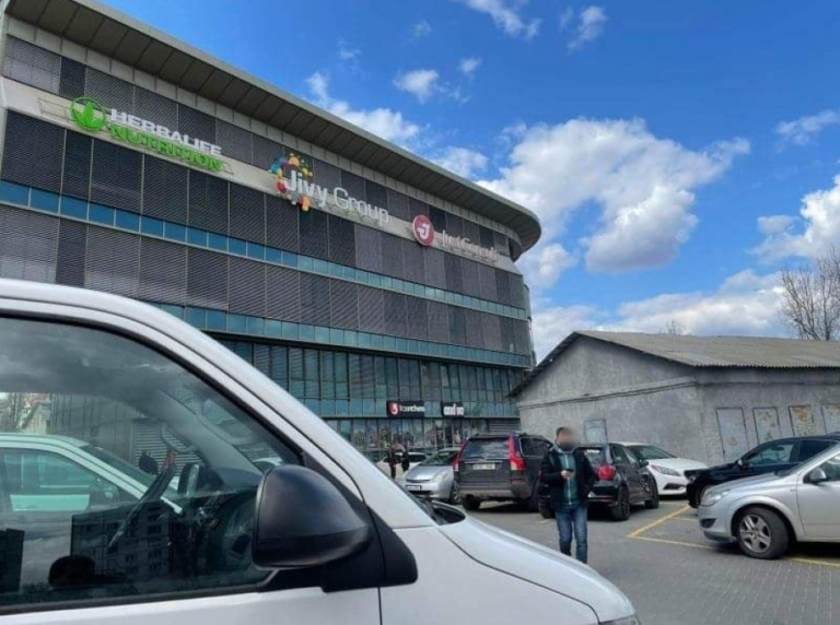 Сотрудники НЦБК провели обыски в двух компаниях, предоставляющих юридические услуги по «восстановлению румынского гражданства»