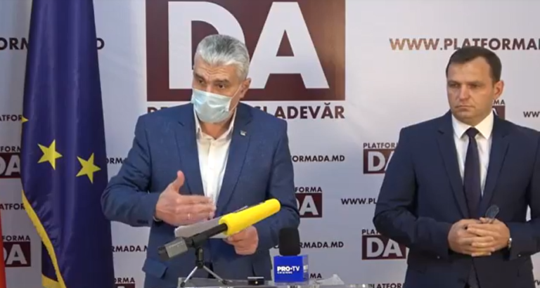 (ВИДЕО) Платформа DA просит снизить цены на топливо. Иначе они организуют протест