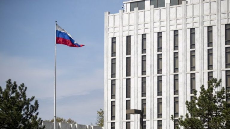 Правительство России внесло Чехию и США в список «недружественных стран»