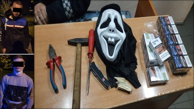 Полиция задержала двоих рецидивистов, подозреваемых в ограблении столичного магазина