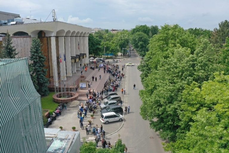 Максимальная мобилизация: Сколько человек вакцинировались вчера в рамках марафона по иммунизации